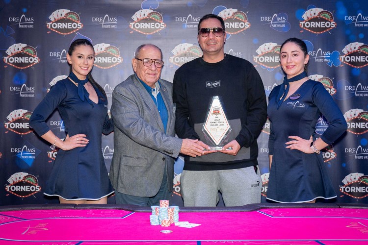 "Para mí y mi familia es un logro muy importante, quería llevar la copa a mi hijo y mi pareja que me acompañaron en este torneo".